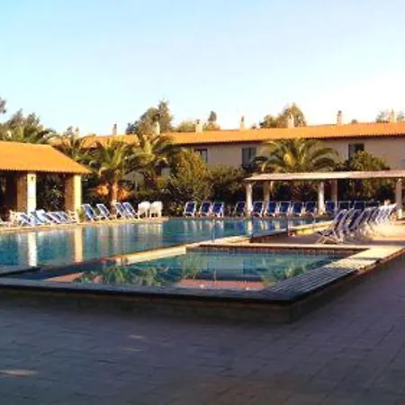 Hotel apartamentowy La Tonnara Di 3*
